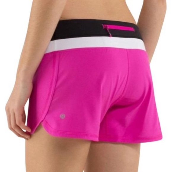lululemon athletica Pants - Lululemon Pink Groovy Run Short  SZ - 6